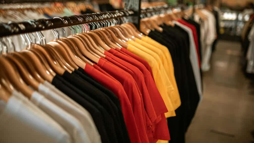 Retail & E-Commerce